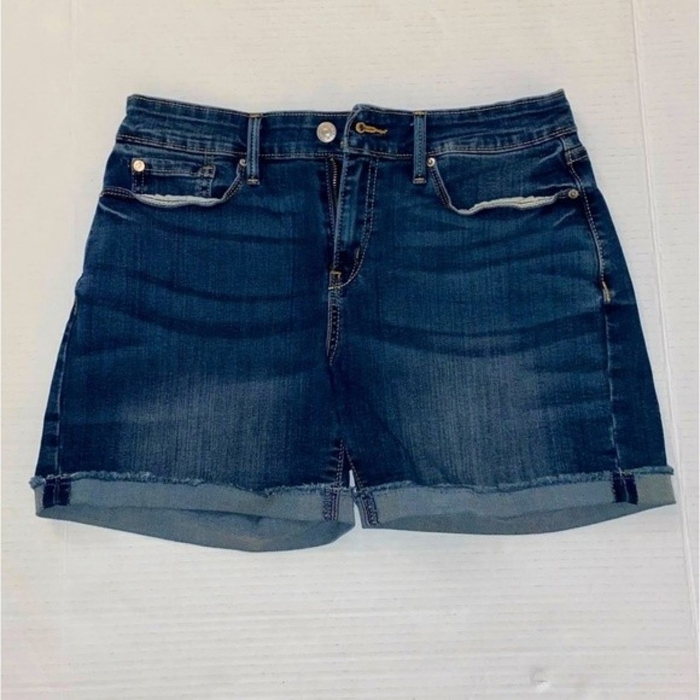 Denizen mid rise dark wash denim short